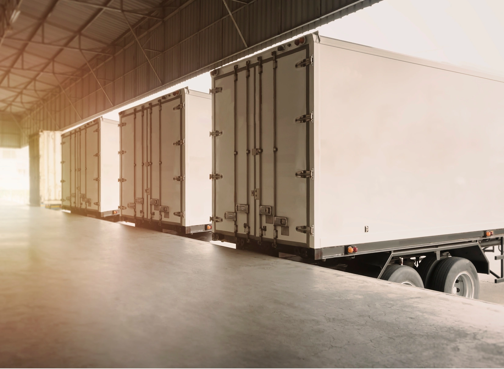 UK Logistics SME Improves Truck Turnaround by 18% with Real-Time Warehouse Visibility